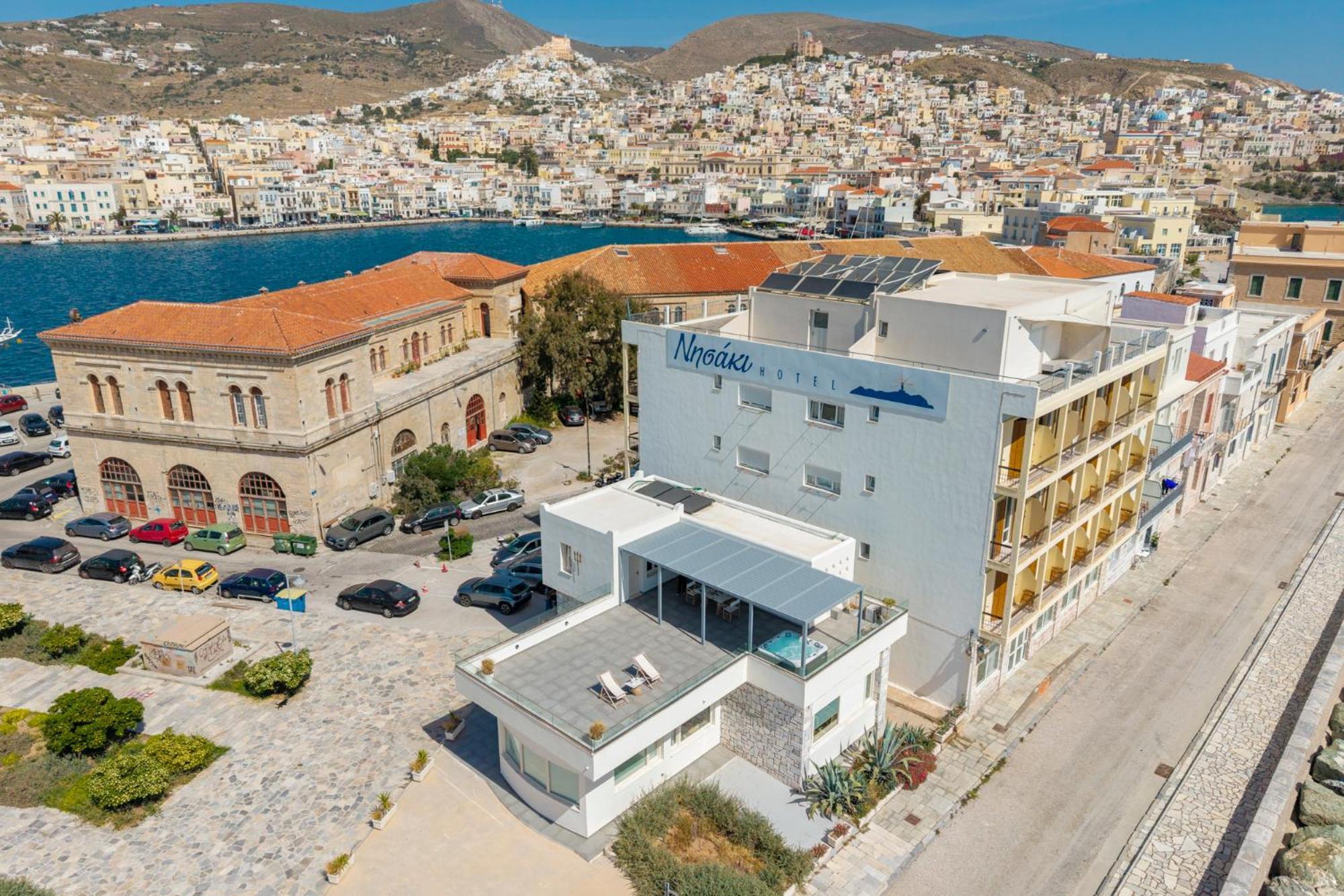 Nos Suites Ermoupoli Exterior photo